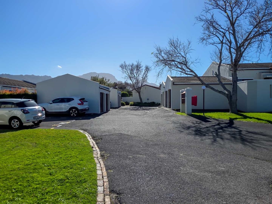 2 Bedroom Property for Sale in Plumstead Western Cape